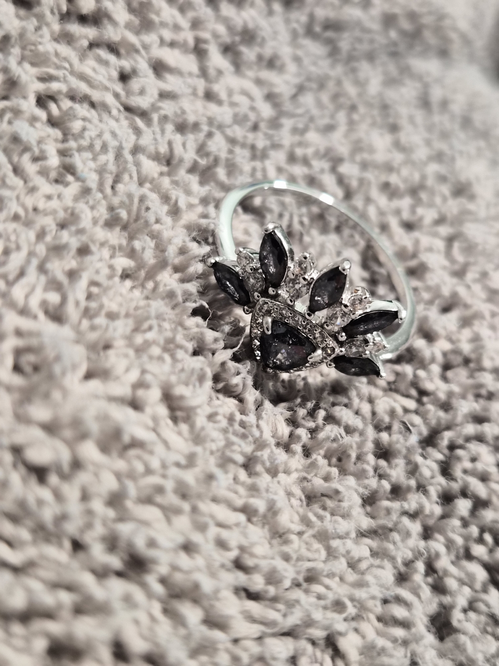 Bomb Party Black Ice Crystal Rhodium Size 10